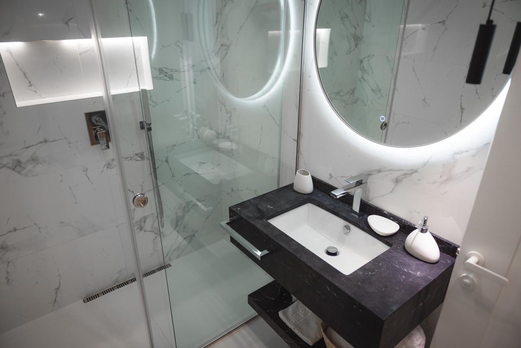 Tam Centre Luxury Serviced *